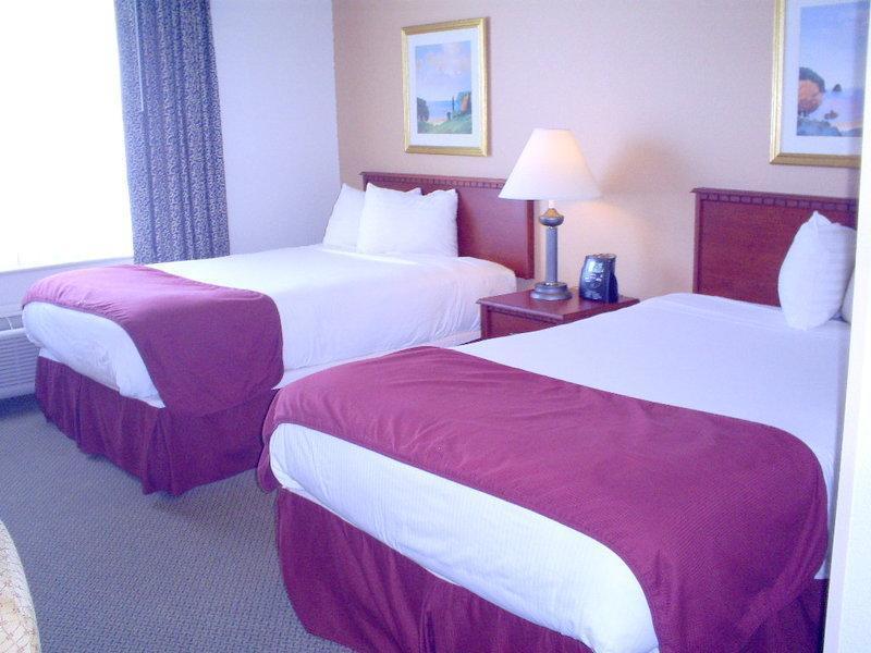 Baymont By Wyndham Plymouth Hotel Exterior photo